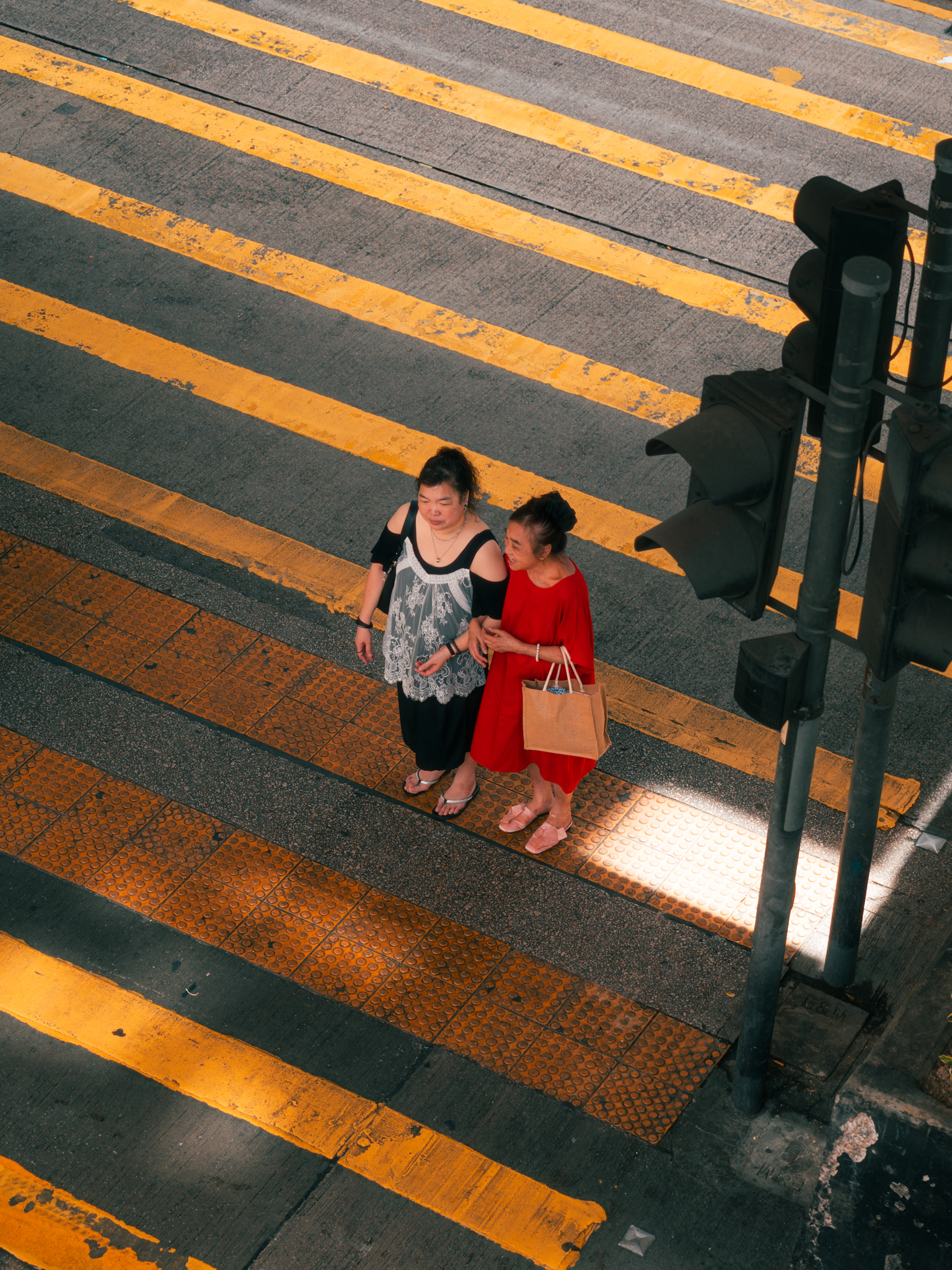 A crossing in Hong Kong, shot from above. © Andrei Kostromskikh / Kosnio